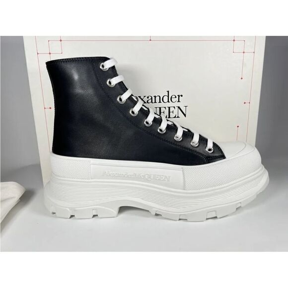 Alexander Mcqueen Men's Tread Slick Boot LEATHER Black/White EU 45 USA 12 - Picture 4 of 4